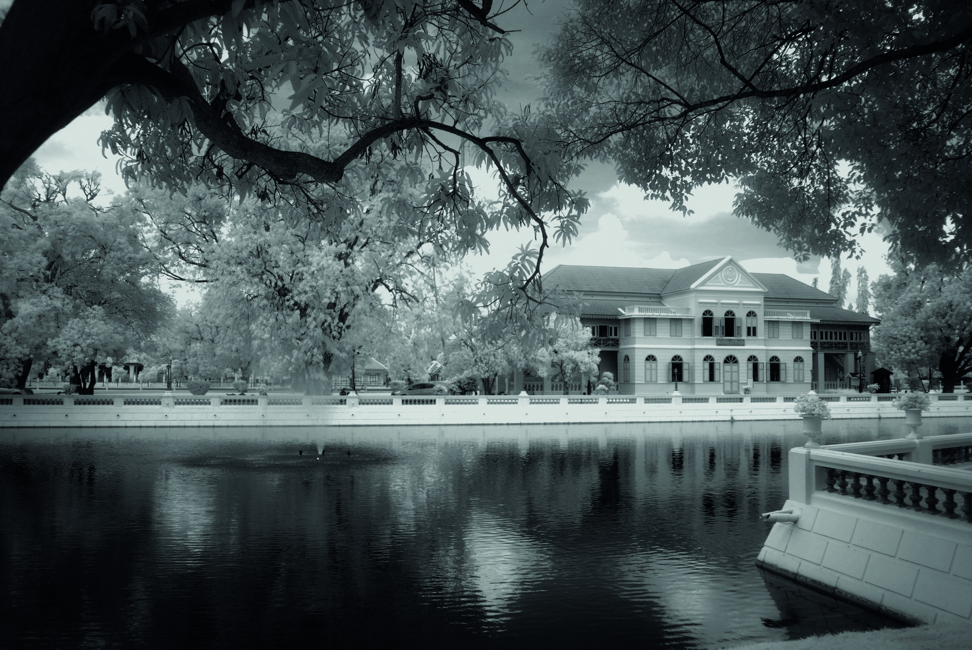 Day Trip to Bang Pa-In Palace