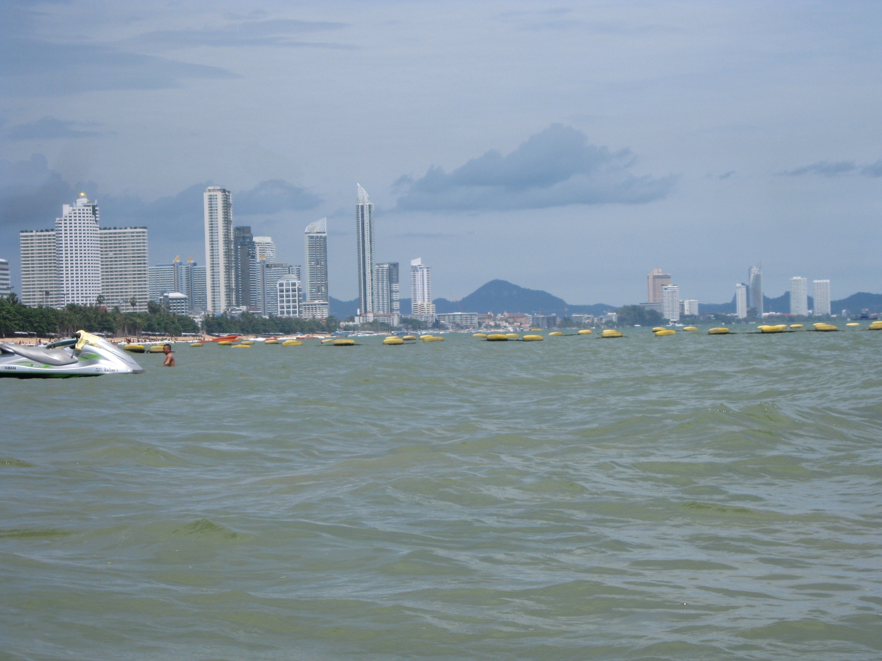 Wide view of Jomtien Beach