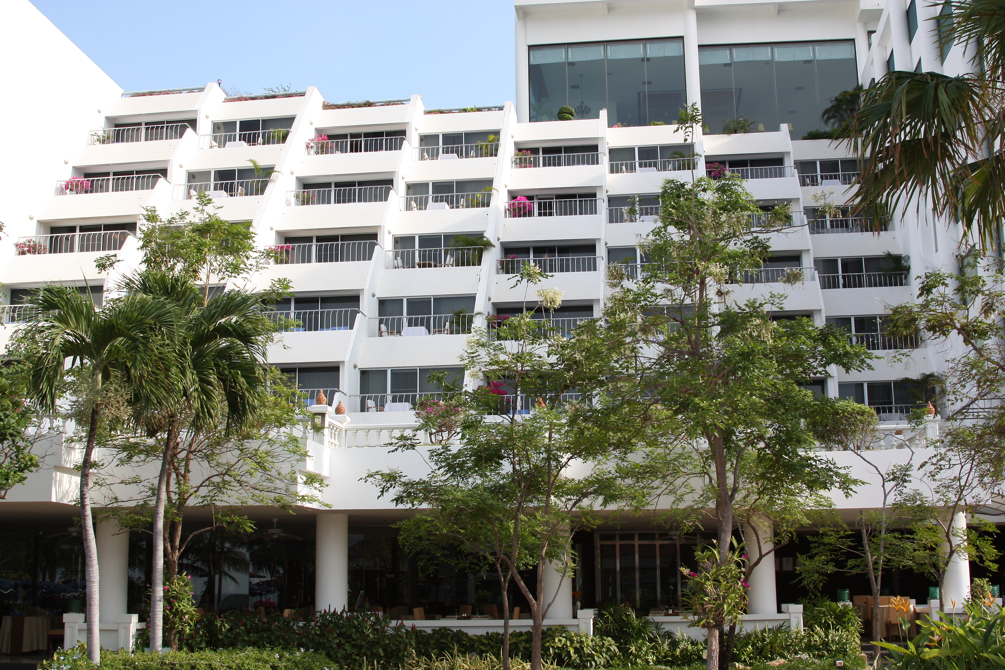 Wellness Retreats: A Day of Relaxation in Pattaya